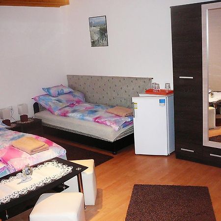 Szerencsecsillag Vendeghaz Hotel Kiskoros Ngoại thất bức ảnh