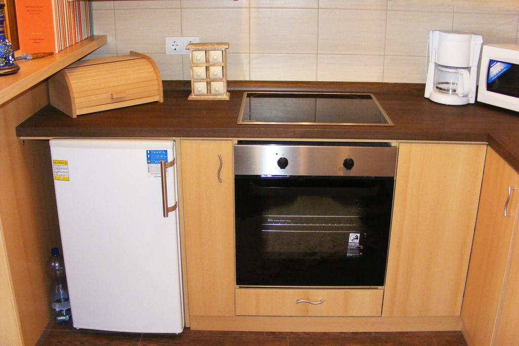 Szerencsecsillag Vendeghaz Hotel Kiskoros Ngoại thất bức ảnh