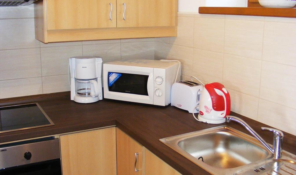 Szerencsecsillag Vendeghaz Hotel Kiskoros Ngoại thất bức ảnh