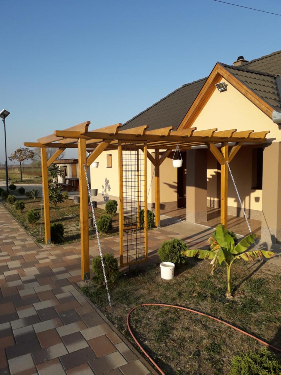 Szerencsecsillag Vendeghaz Hotel Kiskoros Ngoại thất bức ảnh